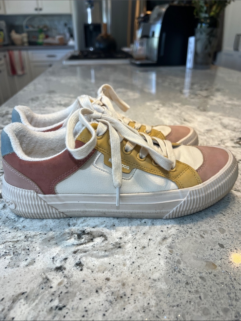Rocket Dog Cheery Tan Color Block Sneakers Size 7.5 EUC - Picture 3 of 10